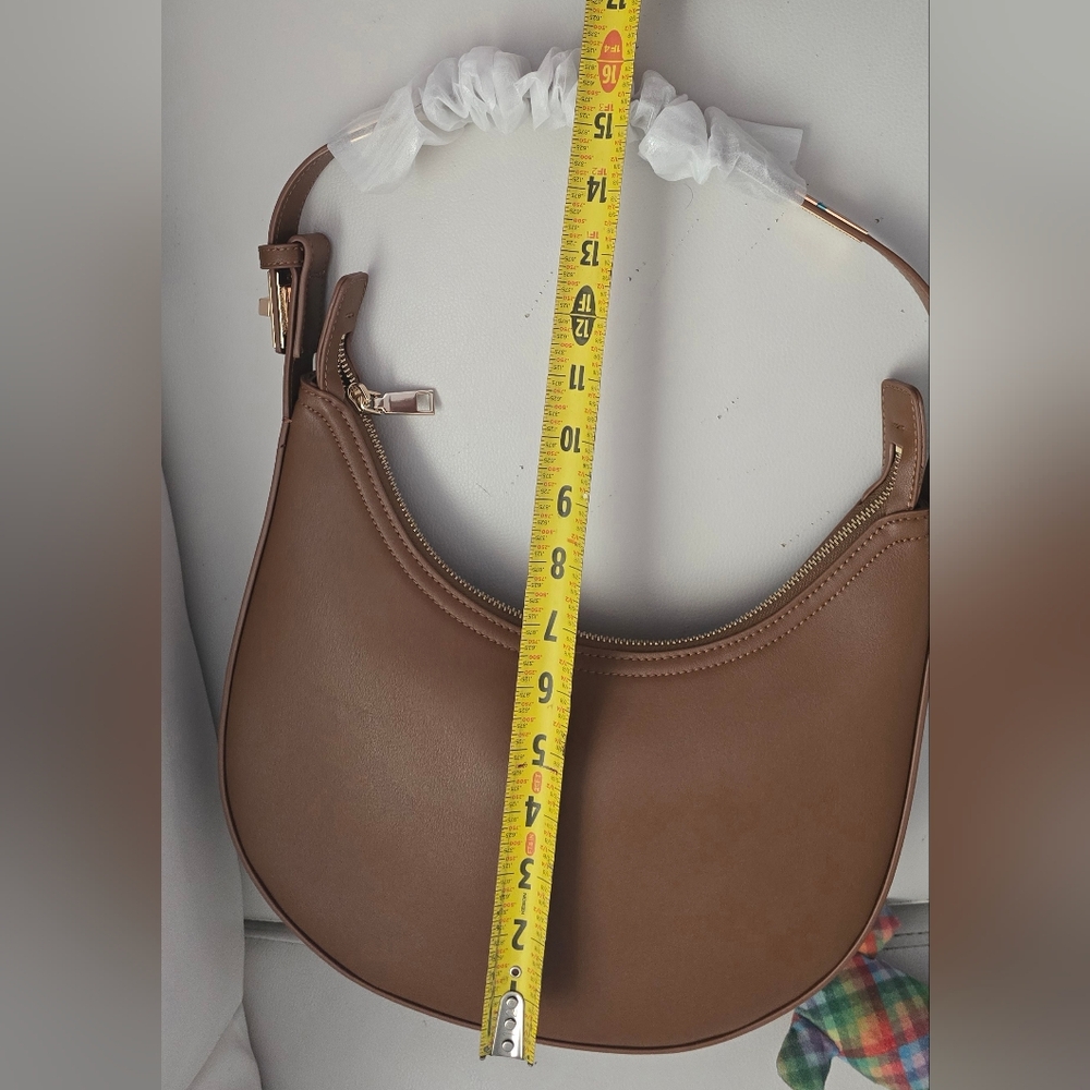 Unbranded Classic Brown Crescent Shoulder Bag - Picture 2 of 6